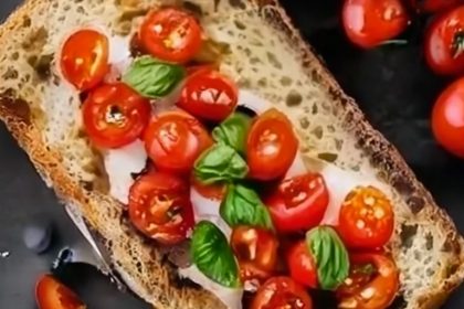 Délicieuse Bruschetta IG bas aux tomates cerises et basilic