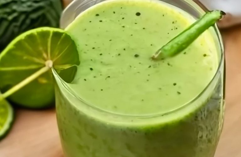 Revitalisez votre journée avec ce délicieux smoothie vert énergisant à indice glycémique bas !